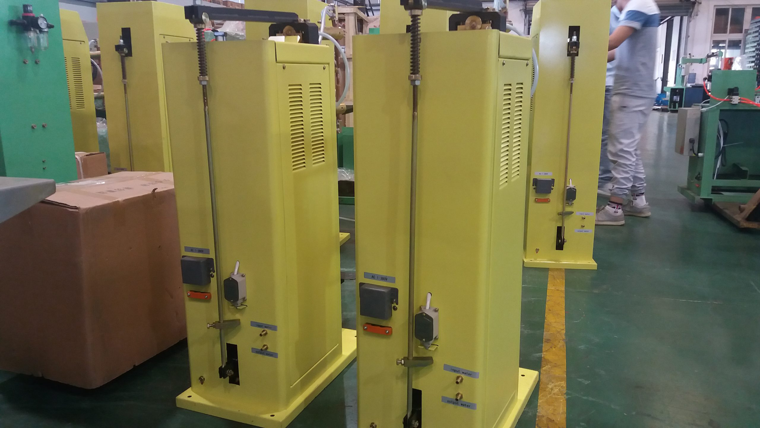 DN-10 pedal spot welder - Image 2