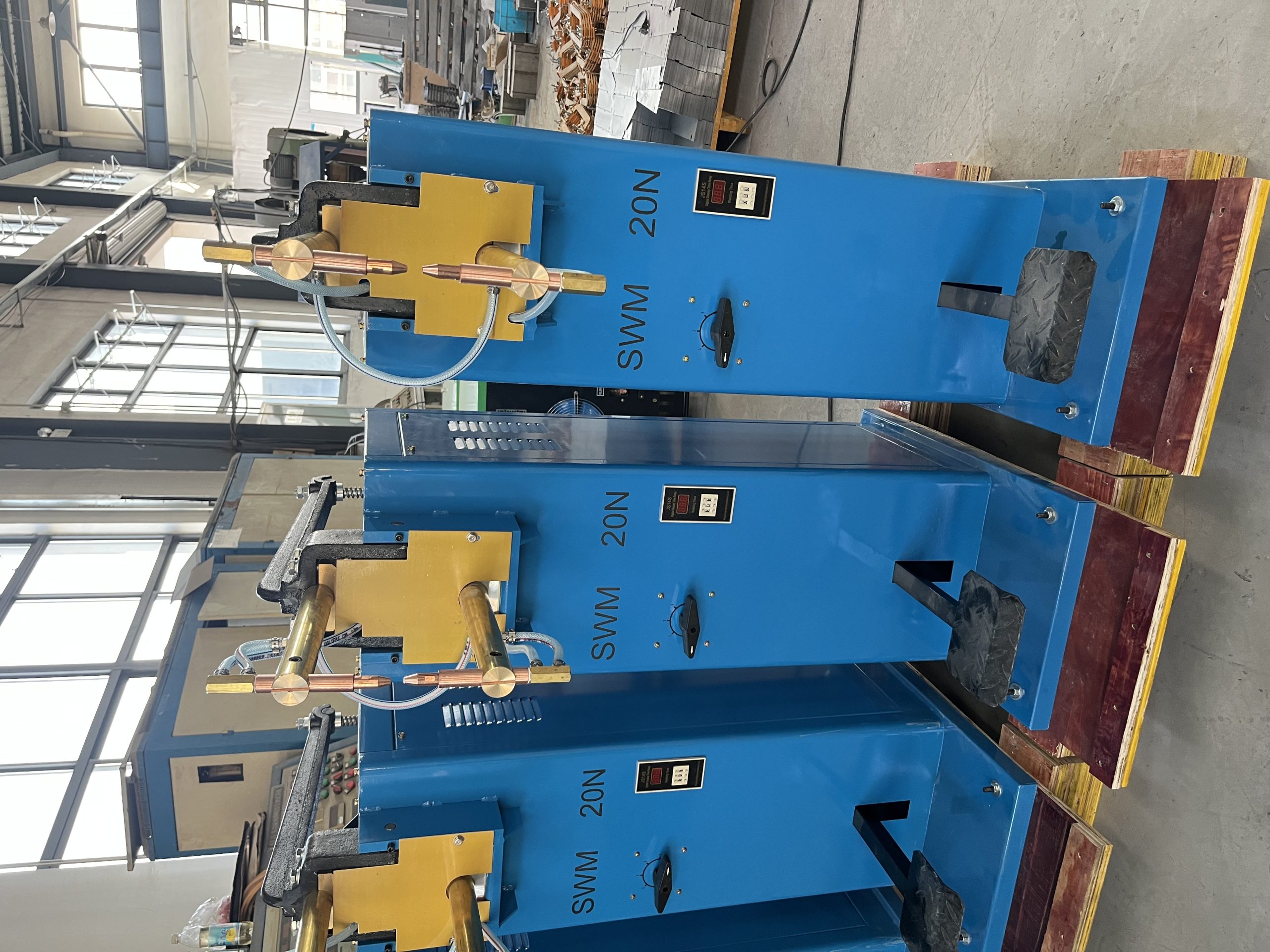 DN-10 pedal spot welder - Image 5