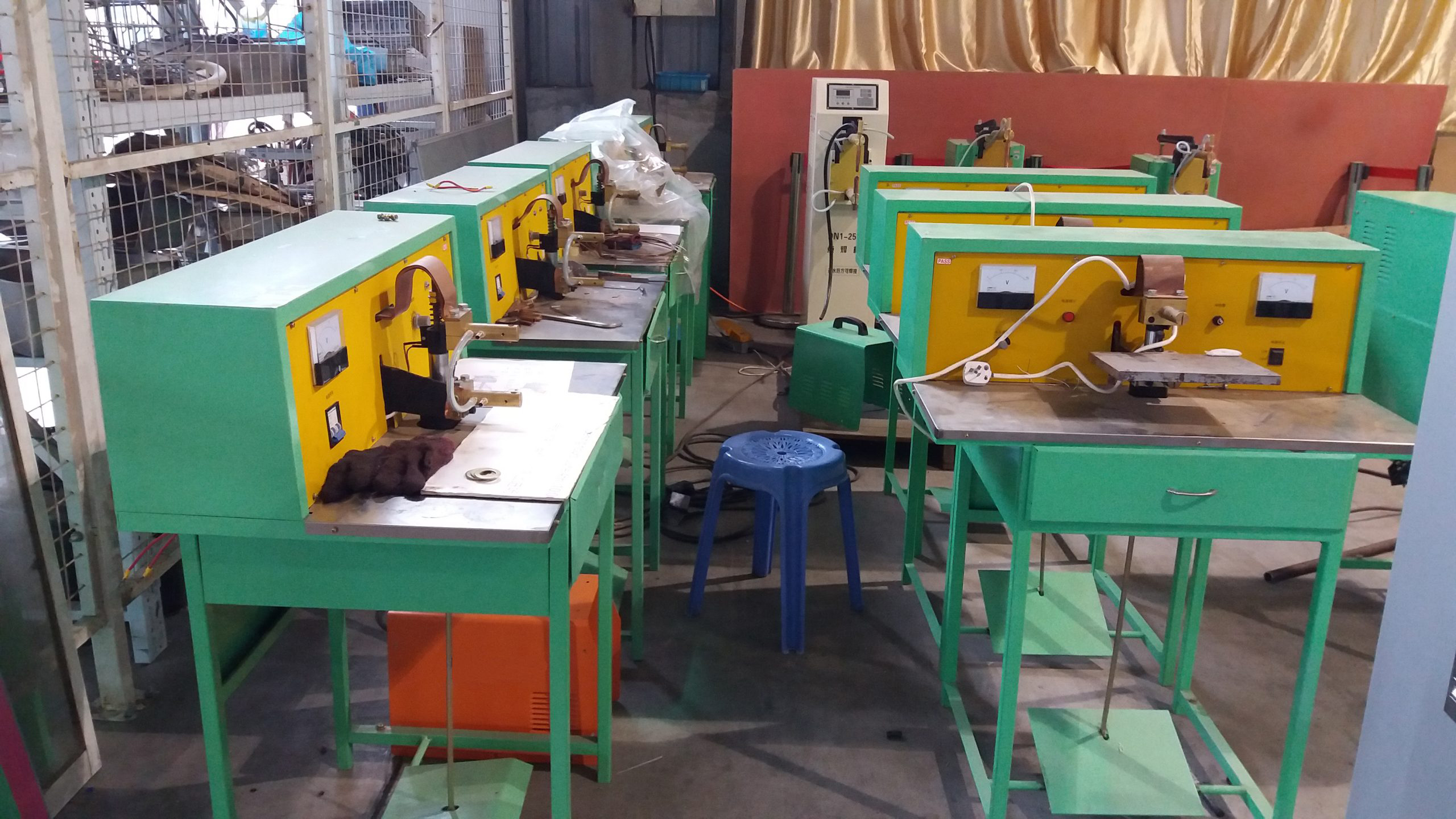 DR Series Energy Storage Spot Welder - Image 3