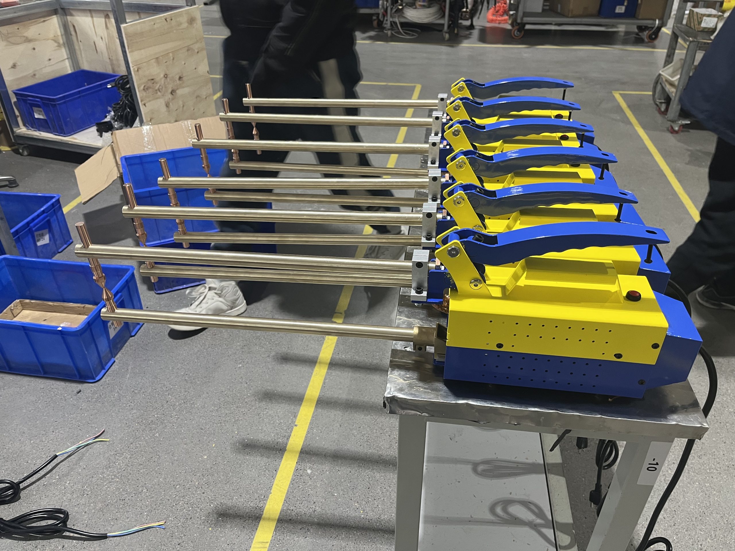 F2000 Handheld spot welder - Image 3