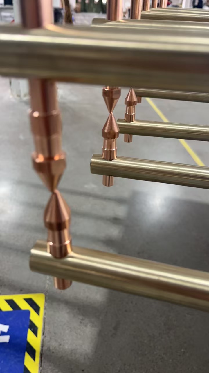 F2000 Handheld spot welder - Image 4